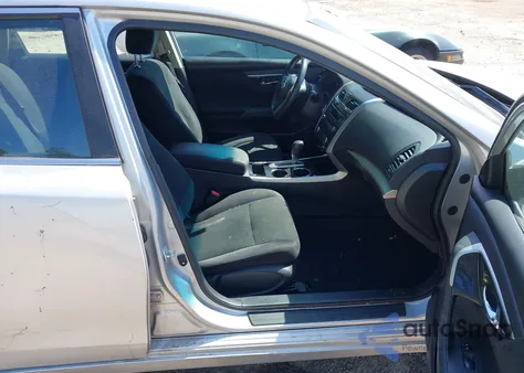 2014 Nissan Altima 2.5/2.5 S/2.5 Sl/2.5 Sv из США, поврежденный, VIN 1N4AL3AP7EC196457